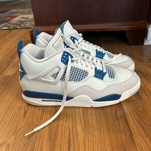 Jordan 4 Military Blue